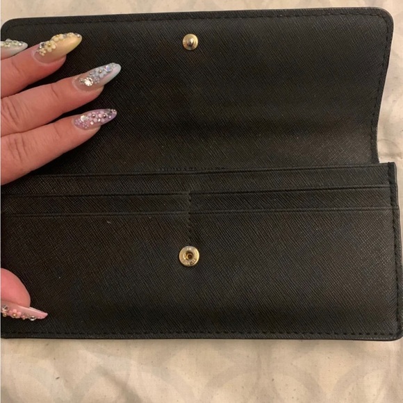 Michael Kors Slim Black Wallet - Picture 2 of 3